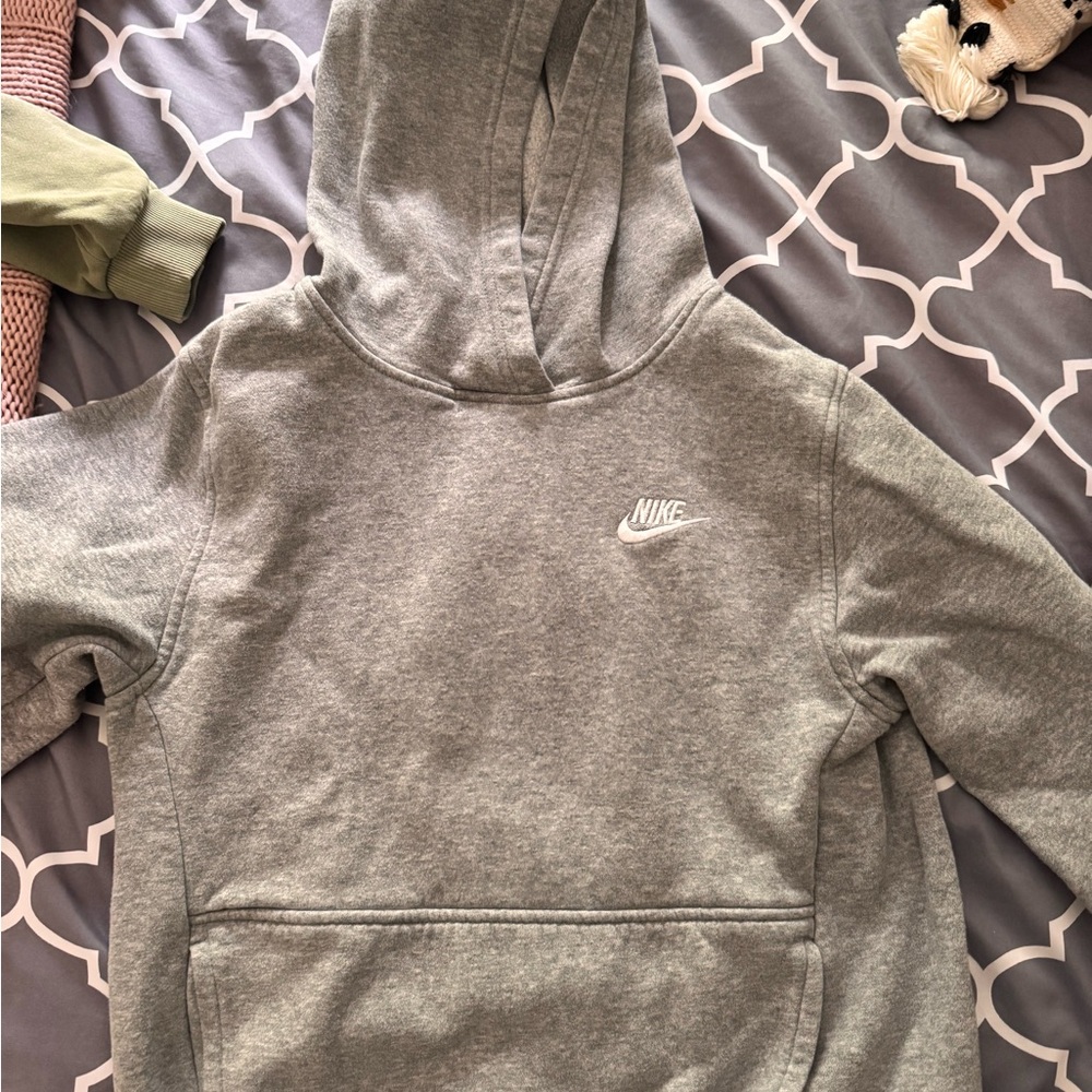 Nike Heather Gray Pullover